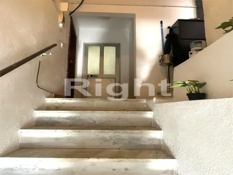 Prédio na Charneca da Caparica, Almada