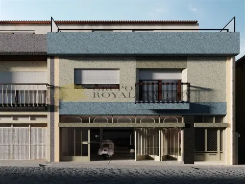 Apartamento T2 totalmente remodelado em Lordelo do Ouro.