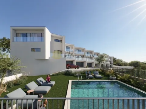 Casa a schiera 4 Vani