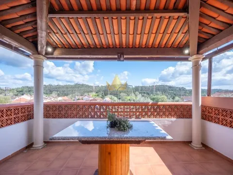 Magnifique Maison de 8 Chambres à Vendre à Milagres, Leiria