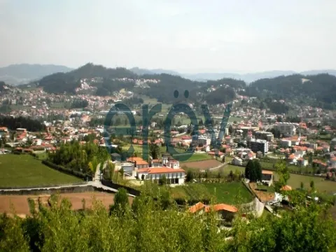 TERRENO PARA CONSTRUÇÃO EM VERMOIM - V. N. FAMALICÃO