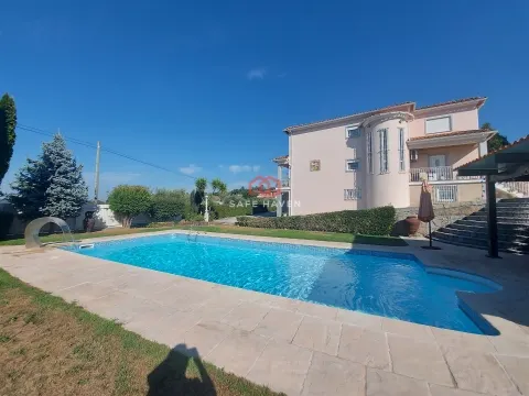 独立式的房子 4个房间