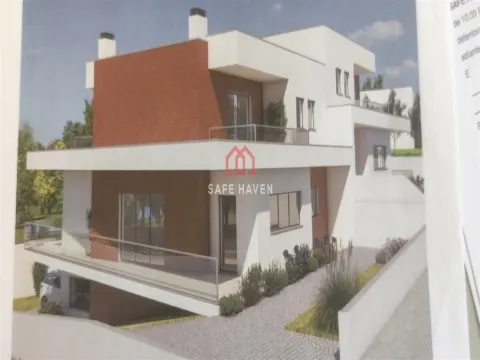 Twee onder één kap 4 kamerwoning