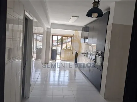 Apartamento T3+1 Venda