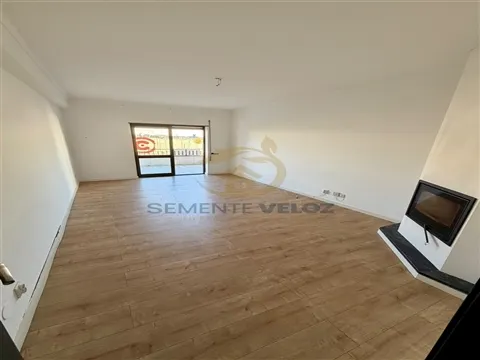 Apartamento T3+1 Venda