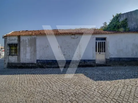 Moradia para reconstrução  Vila Nova de Gaia - Pedroso.