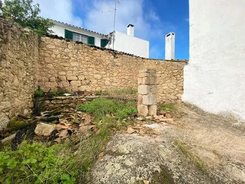 ruína com terreno Idanha a Nova