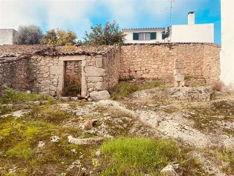 ruína com terreno Idanha a Nova