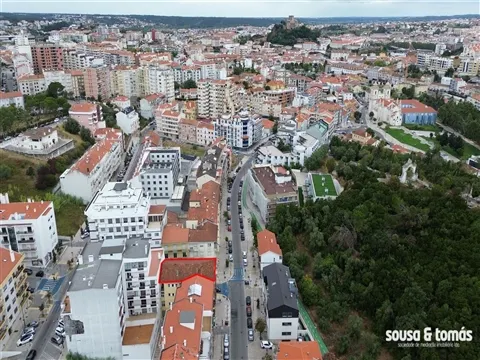 Oportunidade de Investimento – Apartamento T6 Arrendado a Estudantes | Centro de Leiria - ST4405