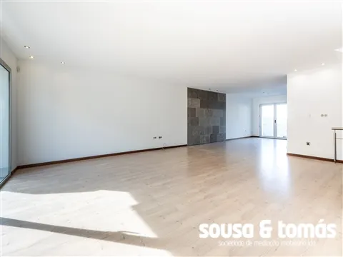 Moradia Geminada T3