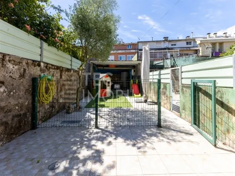 Zweifamilienhaus 2 Schlafzimmer