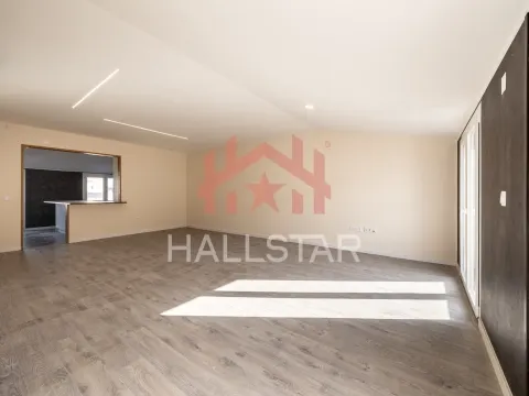 Apartment T4 / New Penthouse / Fátima