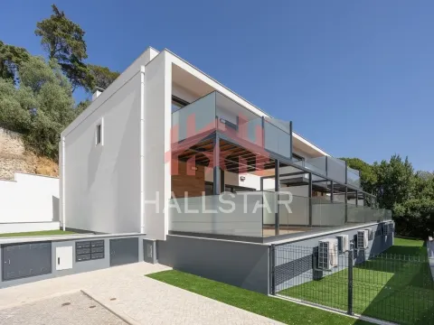 New 4-Bedroom House / Garage / Leiria City Center