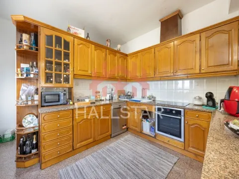 Vrijstaand huis 4 kamerwoning + 2