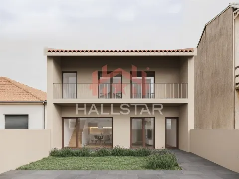 New 2-Bedroom House / Patio / Gândara dos Olivais