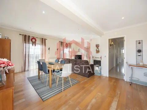 Detached 3-Bedroom House / Central Heating / Torre