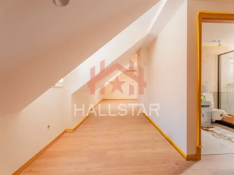 Apartamento T2 Novo / Cozinha Equipada / Vista Castelo de Leiria