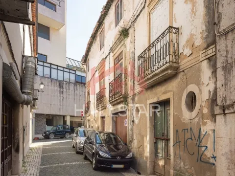 Prédio / Projeto Aprovado / Centro Histórico de Leiria