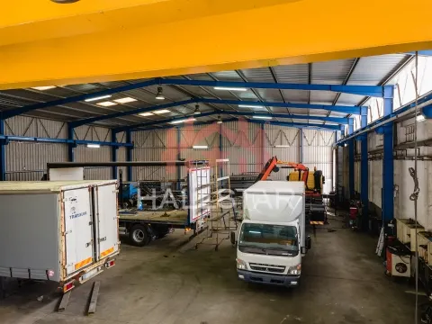 Warehouse / Industrial Activity / Covered Area of &#8203;&#8203;1840m2 / Azoia