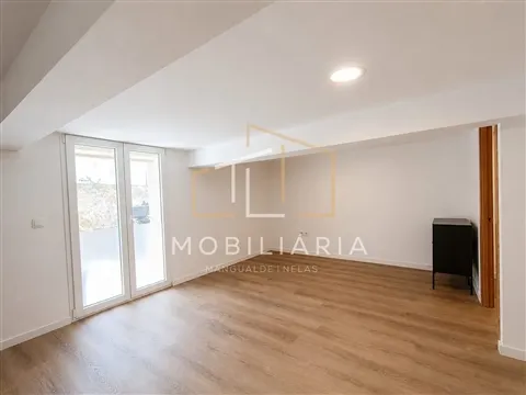 Moradia na Vila de Santar