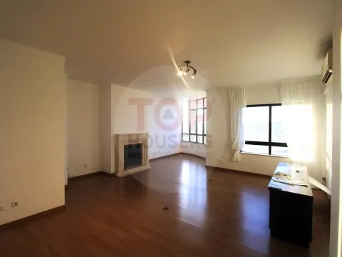 Appartement 5 Chambre(s)