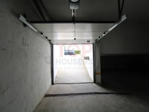 Apartamento T3 Remodelado na Primeira Linha de Mar – Quarteira