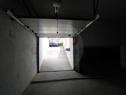 Apartamento T3 Remodelado na Primeira Linha de Mar – Quarteira