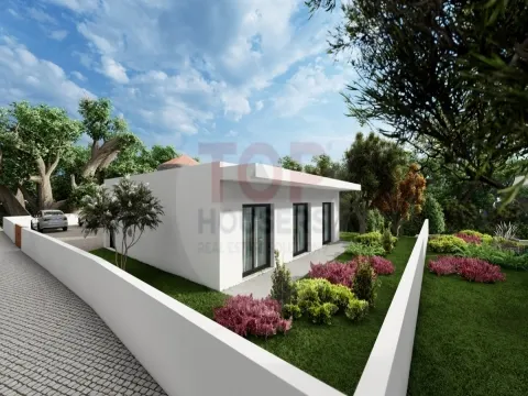  Lote Urbano - Moradia T3 com Piscina e Moinho Histórico com Vista Panorâmica no Algarve