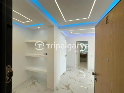 Apartamento T2 totalmente renovado com vista mar- Quarteira