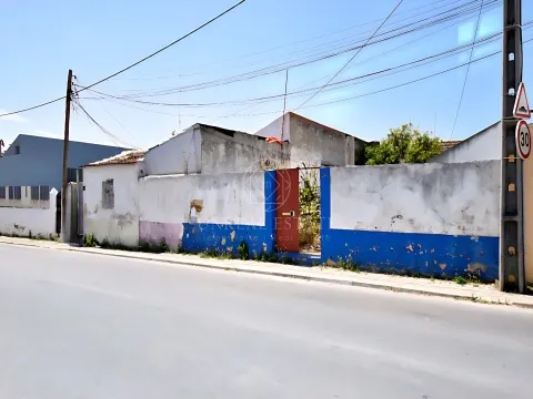 Moradia para Restaurar T2