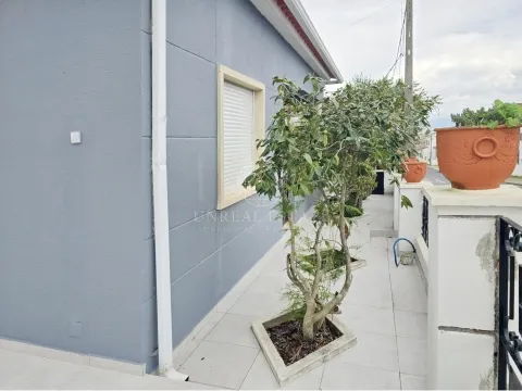 Moradia Isolada Unifamiliar T4 com Garagem e Anexo | Torres Novas