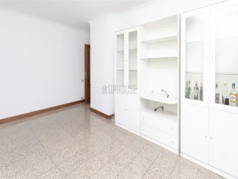 Apartamento T2 em Repeses