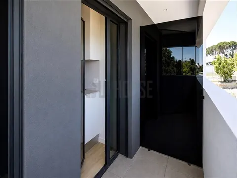 Wohnung 2+ 2/2 Schlafzimmer