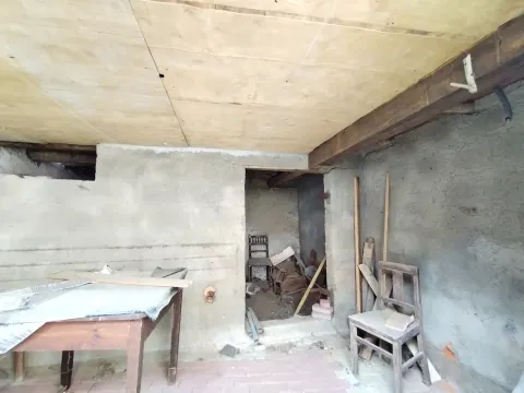 Duas Moradias / Restaurar / Gondemaria / Ourém