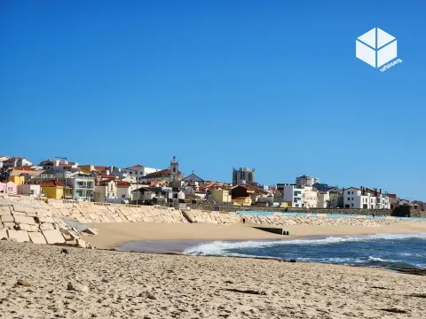 Venda de Comércio em Buarcos – Oportunidade Única na Praia.
