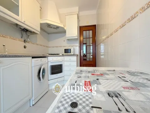 ARRENDA-SE T1K – ABADIAS | FIADOR E COMPROVATIVOS OBRIGATÓRIOS