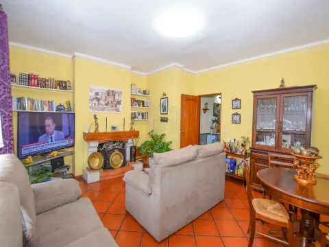 Apartamento T3 com garagem em Torres Novas