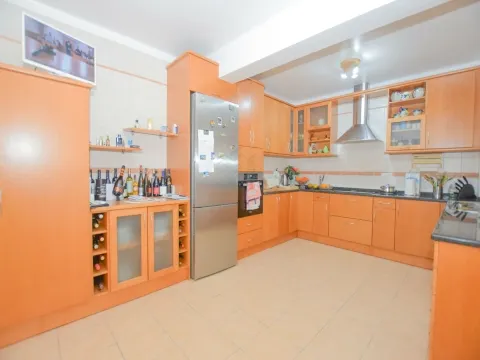 4+1 bedroom house with annex and patio in Quinta da Silvã - Torres Novas