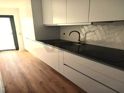 Viviendas Adosadas en barrio duplex de 3 habitaciones