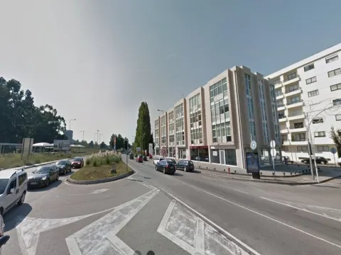 Lugar de garagem - Ao H. S. João / Circunvalação