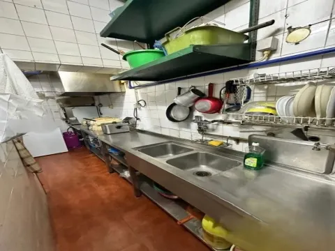 Lease of Café / Confectionery / Snack Bar / Restaurant in Amial - Porto