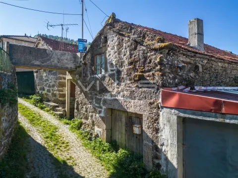 Detached house to restore T4