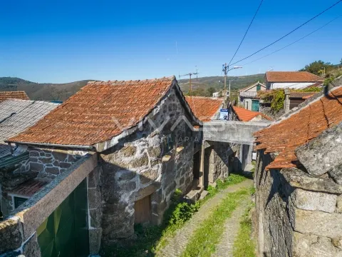 Detached house to restore T4