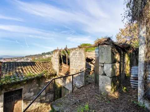 Detached house to restore Studio