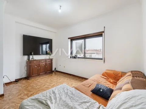 Apartment Floor Dwelling T3