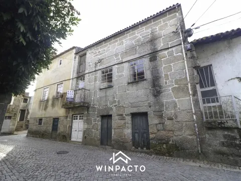 Detached house to restore T2