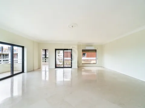 Apartamento T4