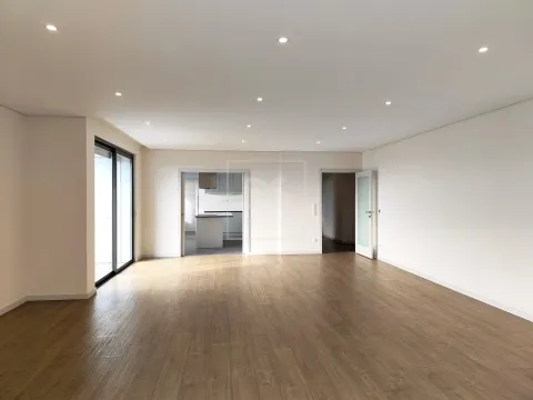 Apartamento T4
