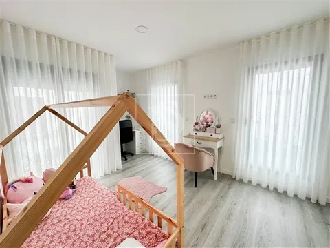 Moradia Geminada T3