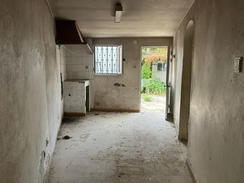 Moradia para Restaurar T1